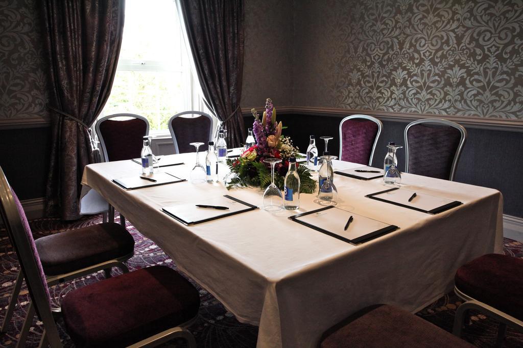 Greenvale Hotel Cookstown Exterior foto